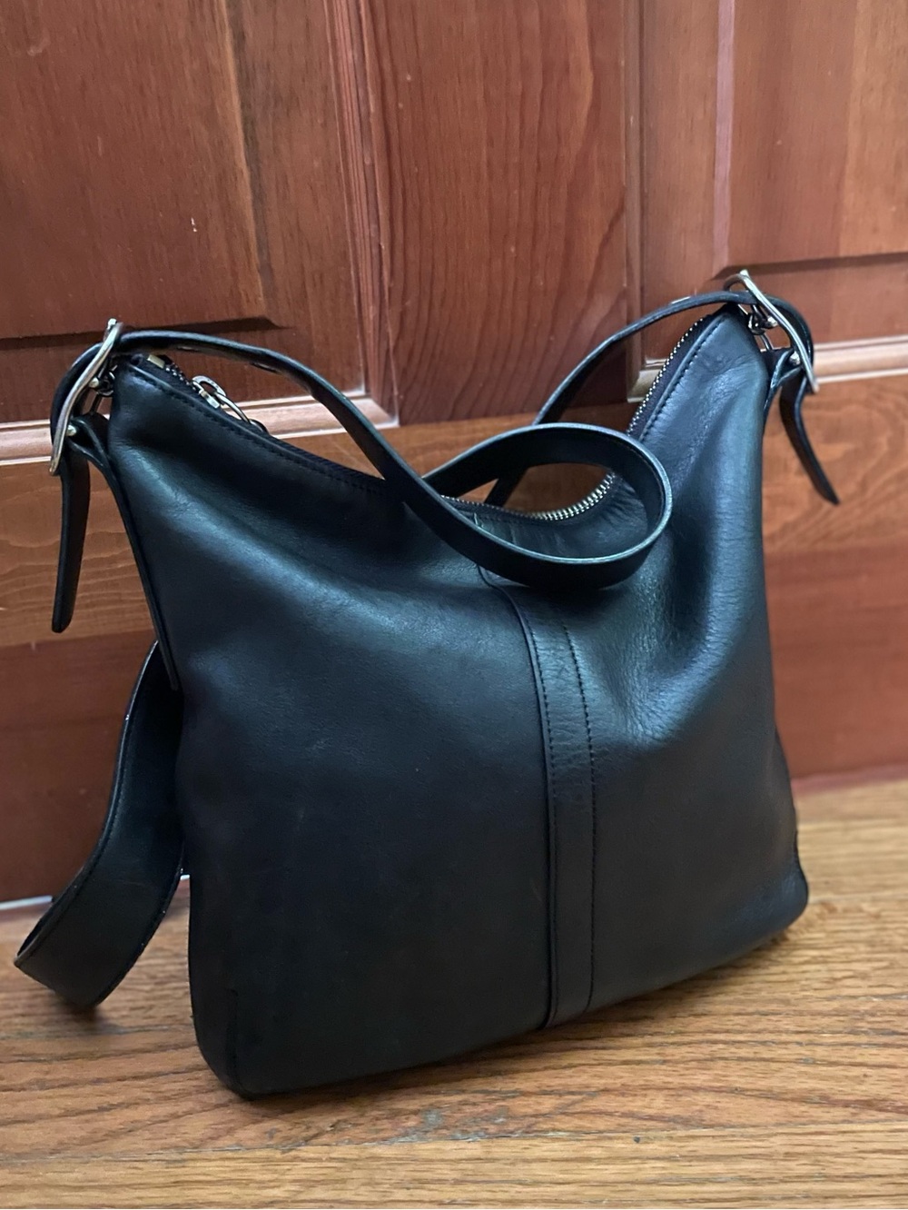Coach legacy slim hobo